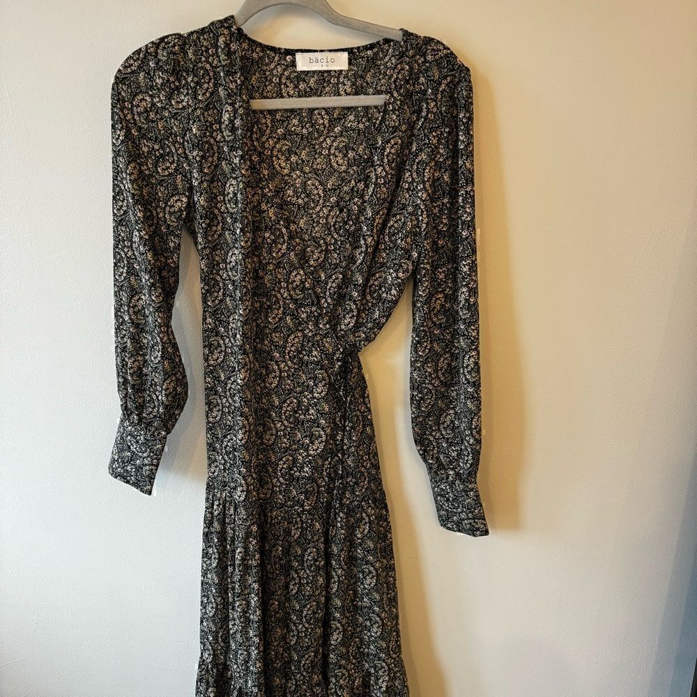 NWOT - Bacio Floral Wrap Maxi Long Sleeve Dress Size Small - Picture 2 of 11